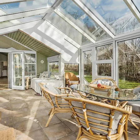 3 Bedroom Stunning In Semesterbostad