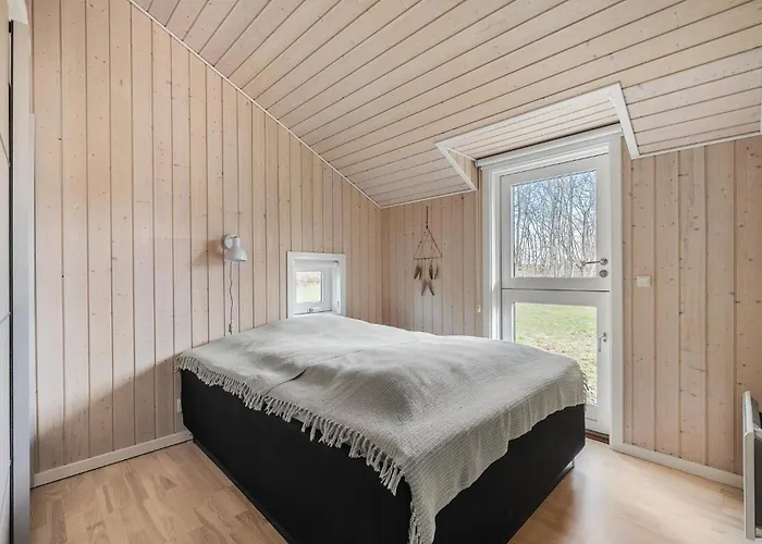 3 Bedroom Stunning In 度假居 Mesinge